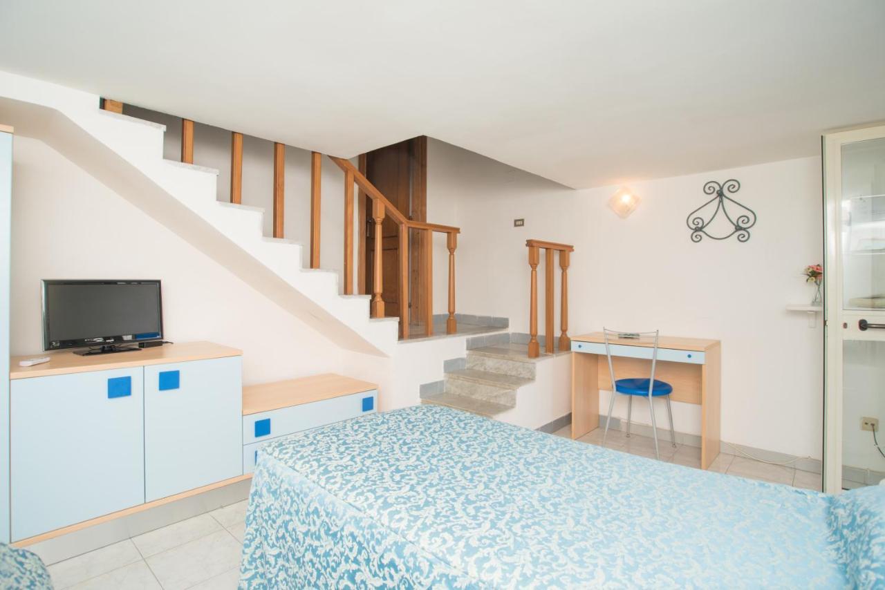 Hotel Celeste Procida Zewnętrze zdjęcie