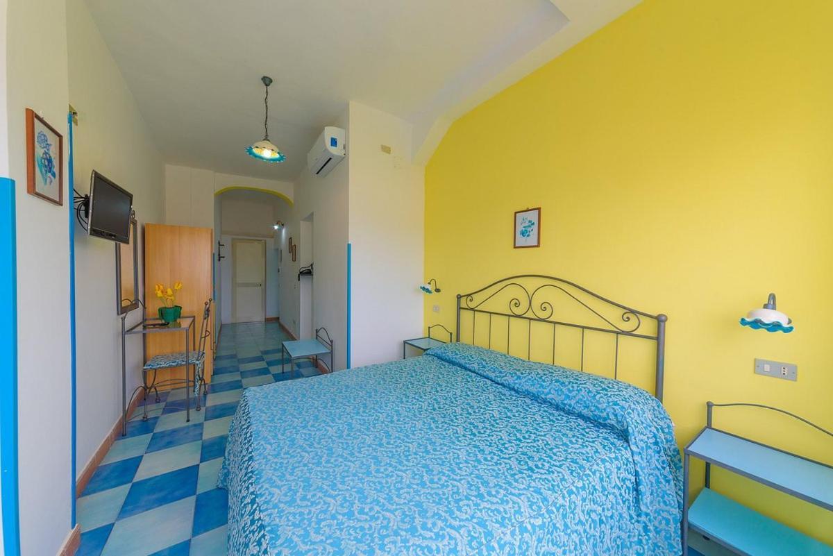 Hotel Celeste Procida Zewnętrze zdjęcie